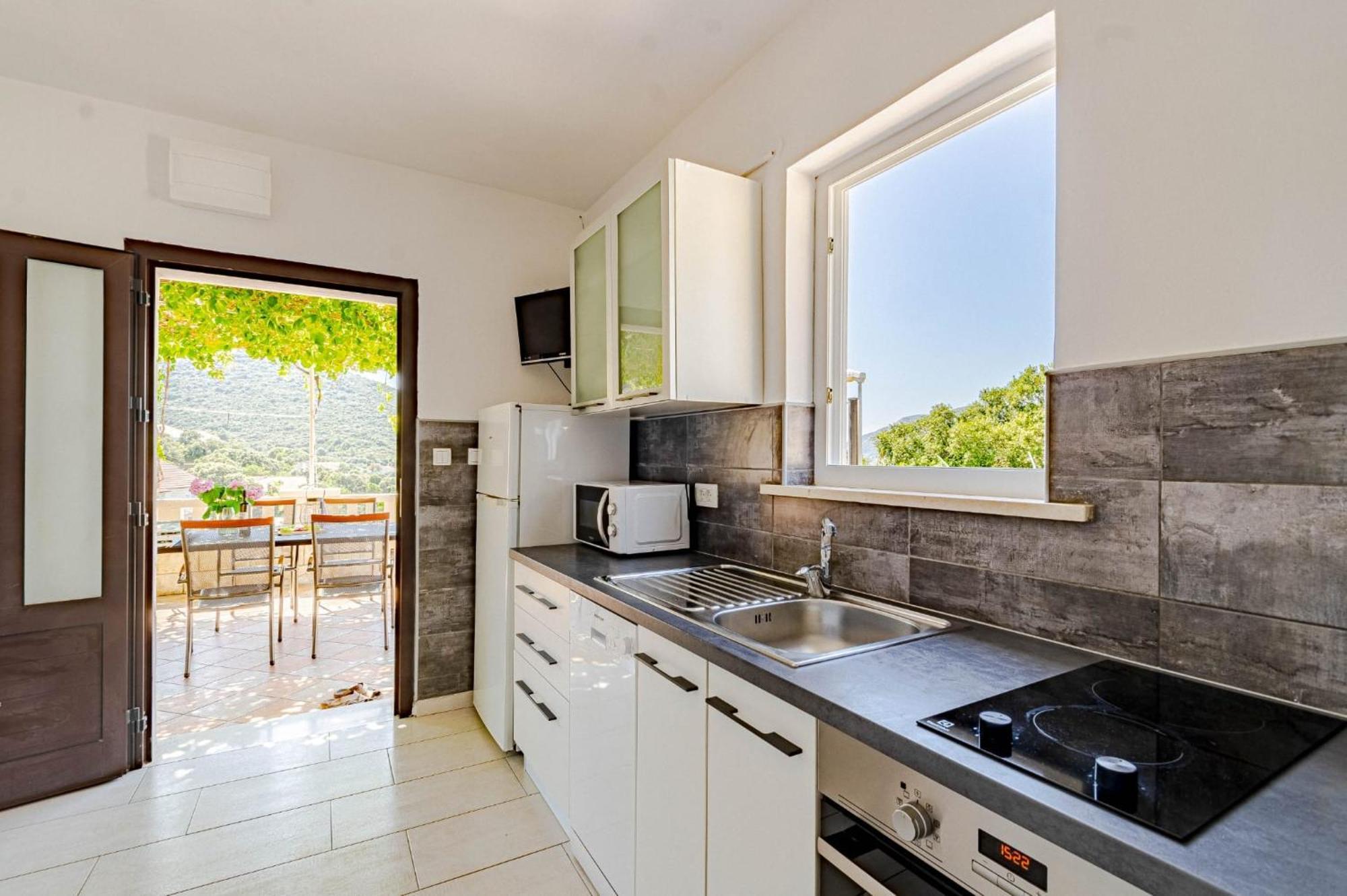Seaside Apartments With A Swimming Pool Tri Zala, Korcula - 558 Zrnovo Rum bild